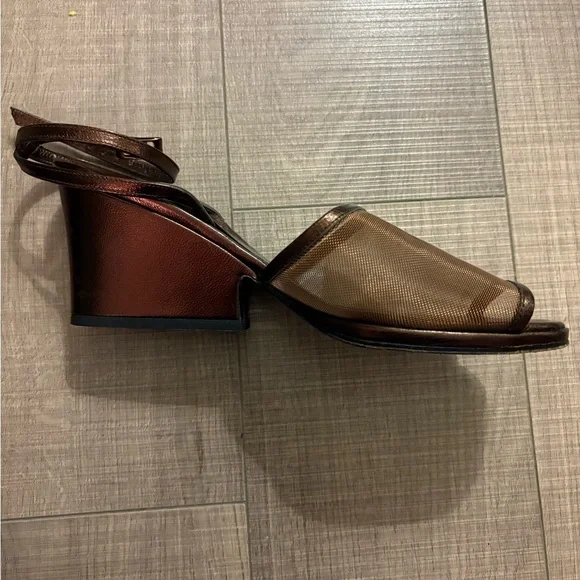 Yves Saint Laurent Brown Heels - Picture 2 of 8